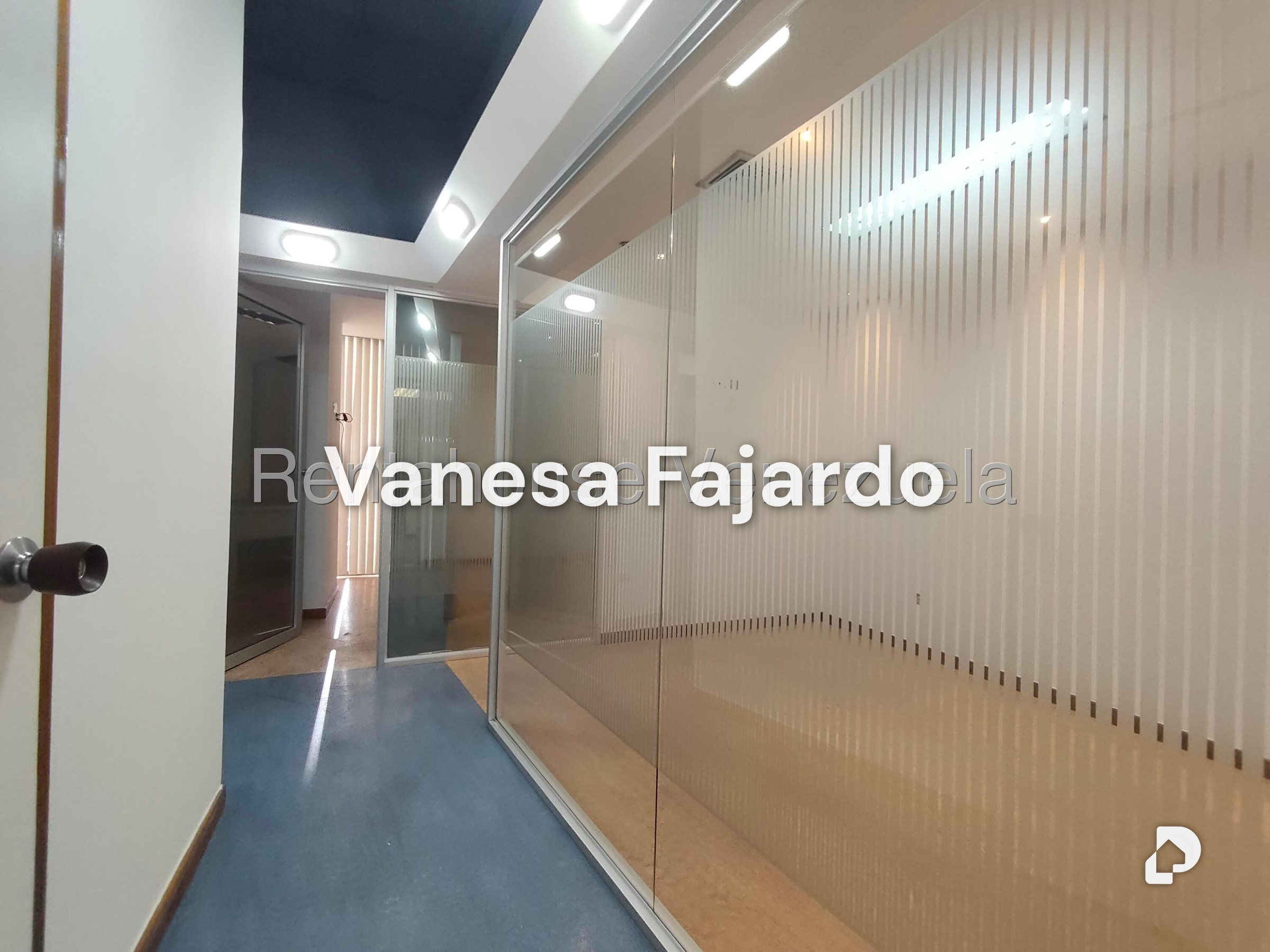 Oficina en Chuao, Caracas – 12