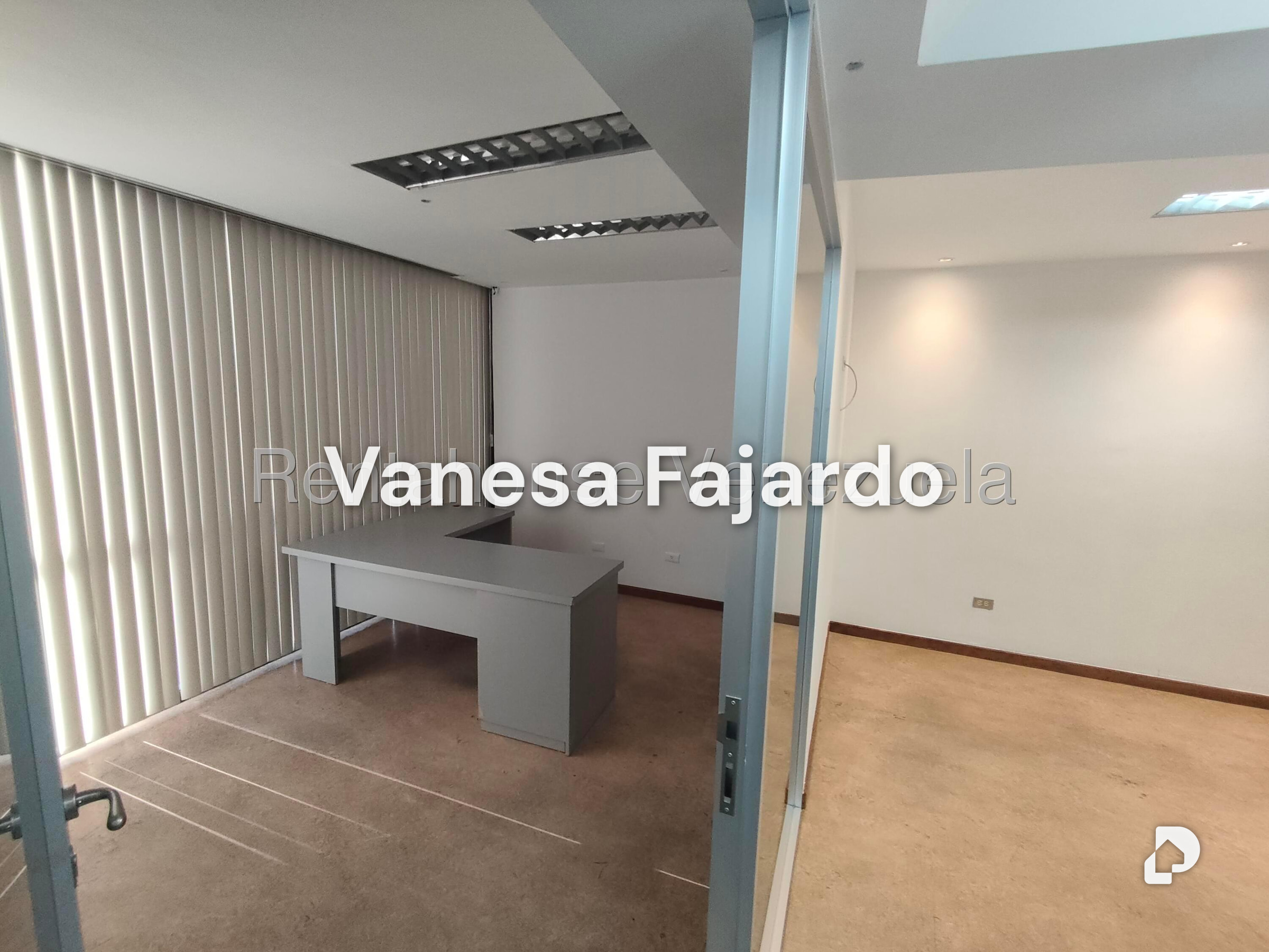 Oficina en Chuao, Caracas – 6