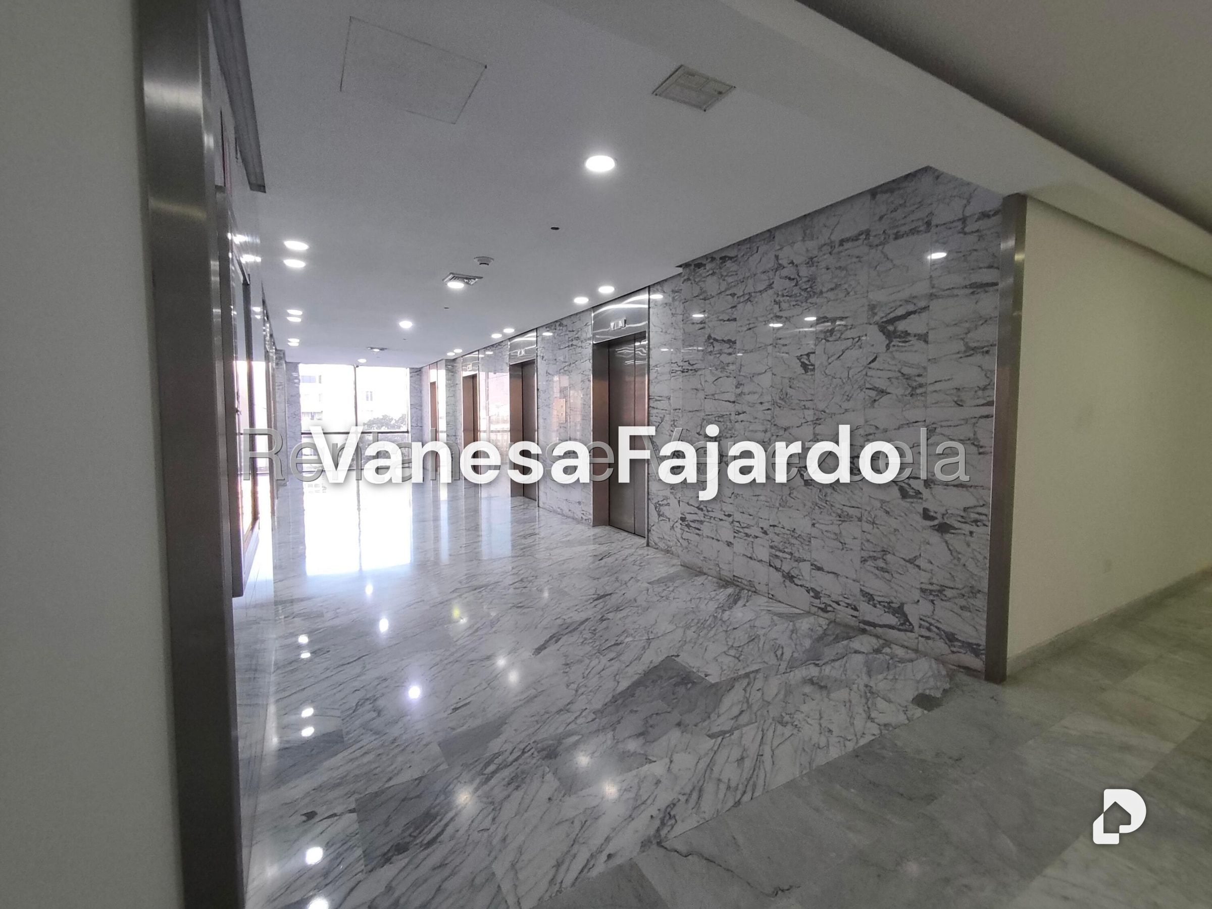Oficina en Chuao, Caracas – 14