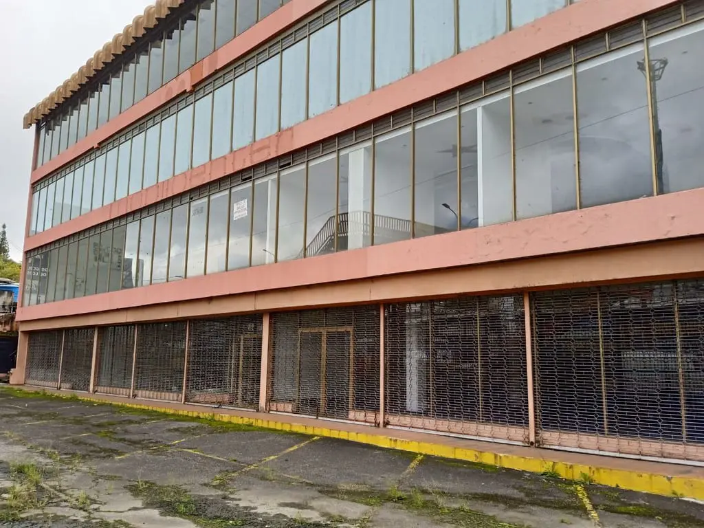 Edificio en Carrizal, Altos Mirandinos - 1