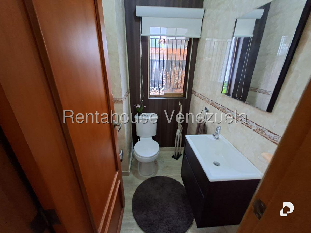 Casa en Lomas de Prados del Este, Caracas – 24