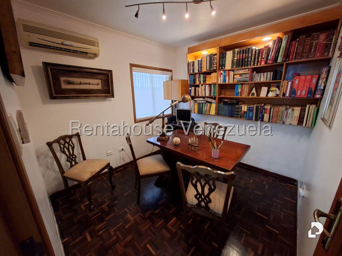 Casa en Lomas de Prados del Este, Caracas – 23