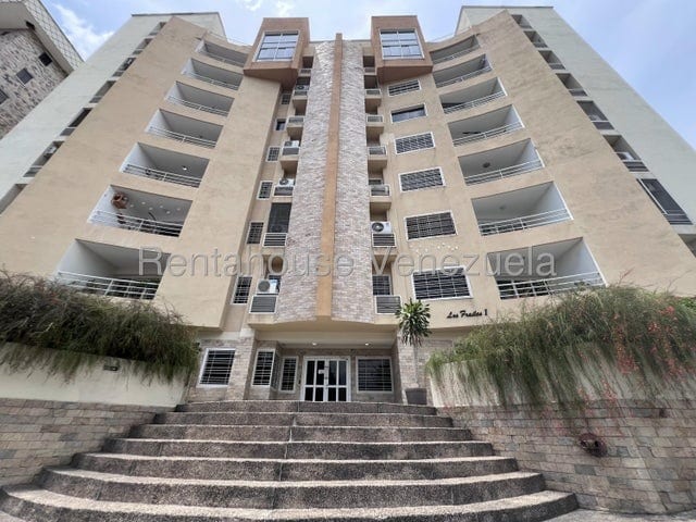 Apartamento en Urbanizacion Los Chaguaramos, Maracay - 1