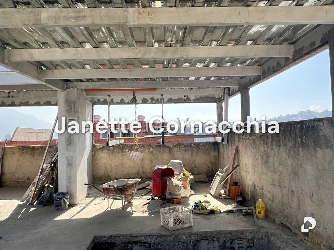 Apartamento en El Rosal, Caracas – 28
