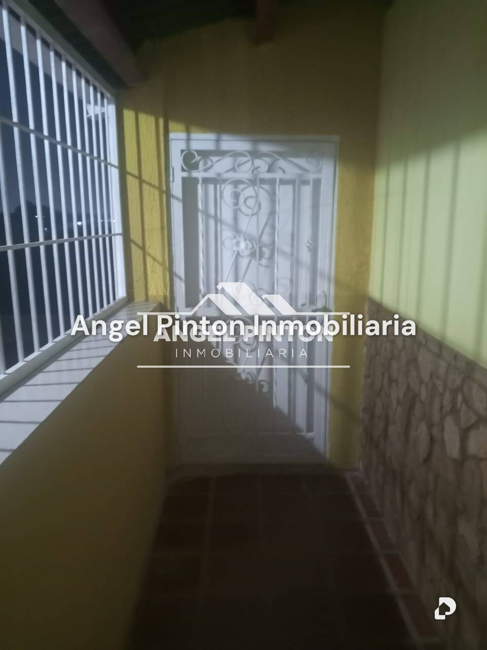 Apartamento en Rafael Urdaneta, Maracaibo – 1
