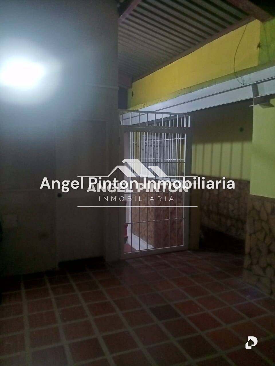 Apartamento en Rafael Urdaneta, Maracaibo – 2