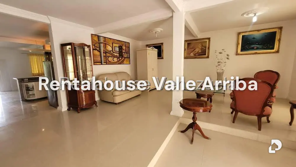 Casa en Lomas de Monte Claro, Caracas – 3
