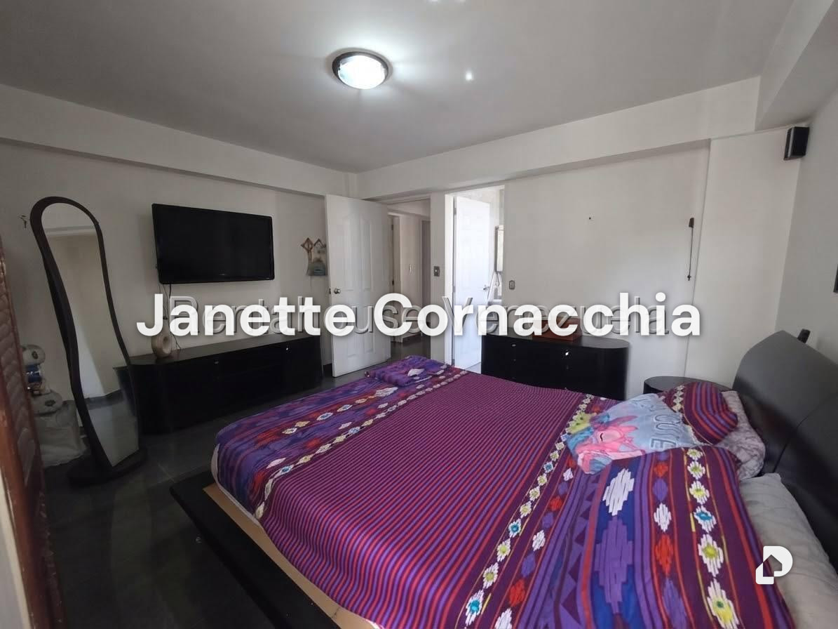 Apartamento en La Urbina, Caracas – 12