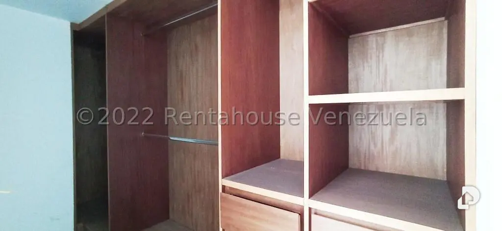 Apartamento en Campo Alegre, Caracas – 25