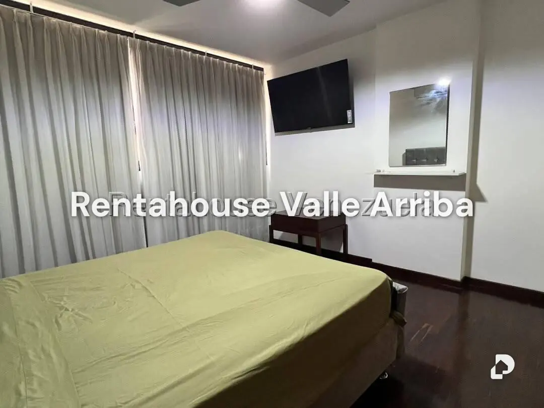 Apartamento en Los Palos Grandes, Caracas – 29