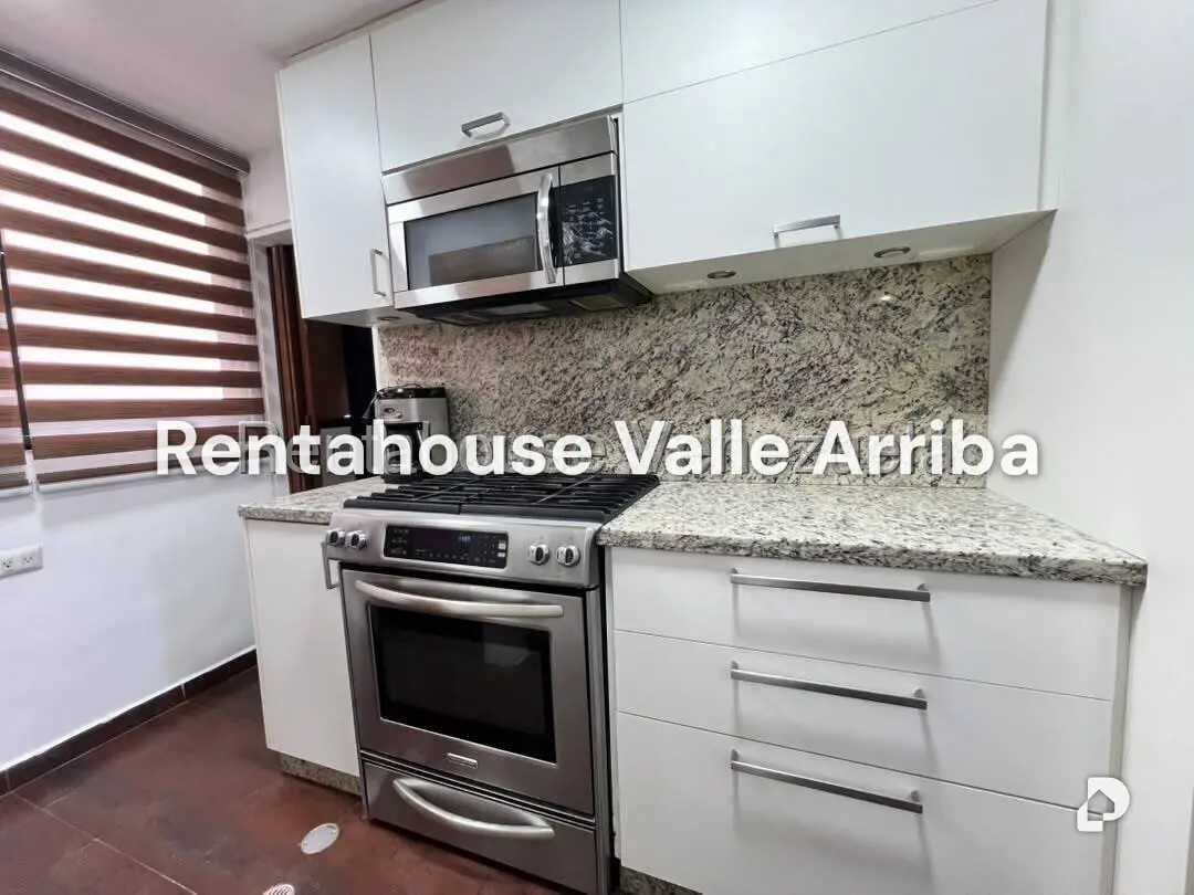 Apartamento en Los Palos Grandes, Caracas – 18