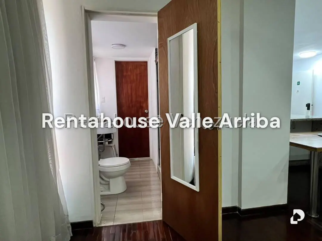 Apartamento en Los Palos Grandes, Caracas – 12