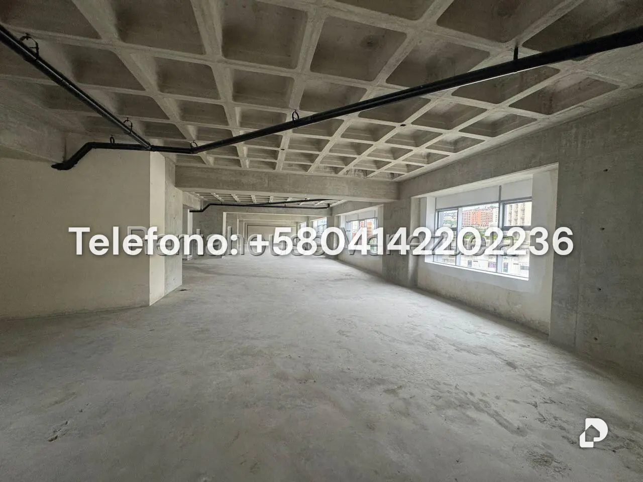 Oficina en Las Mercedes, Caracas – 12
