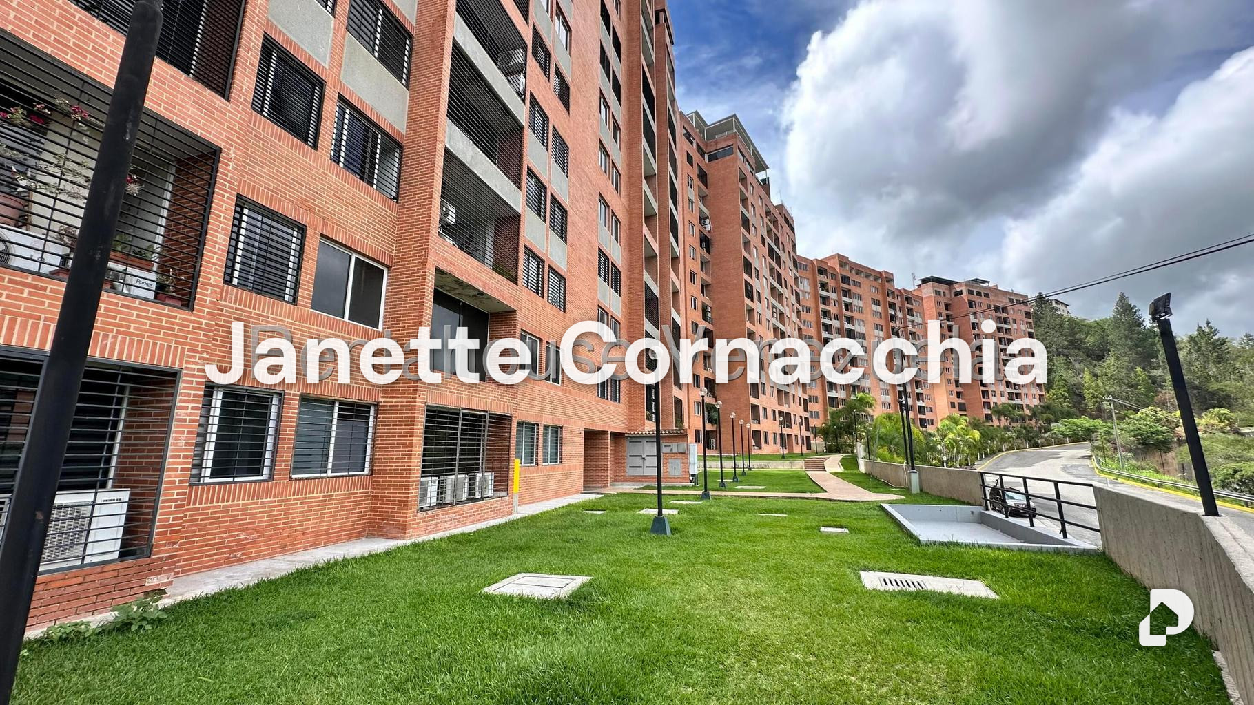Apartamento en Colinas de La Tahona, Caracas – 15