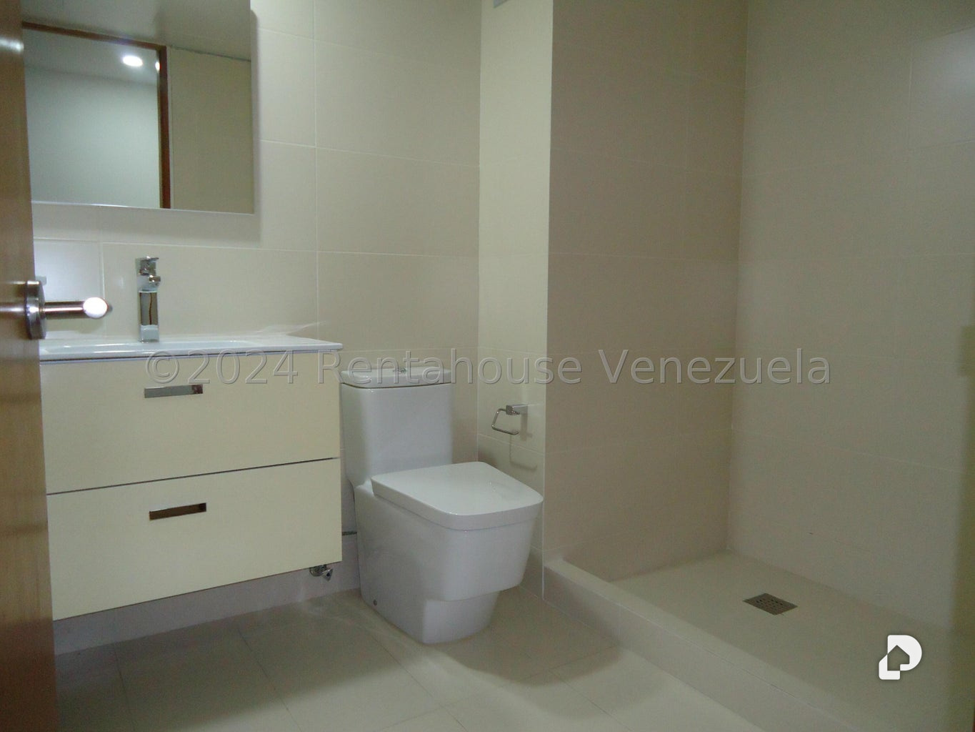 Apartamento en Campo Alegre, Caracas – 21