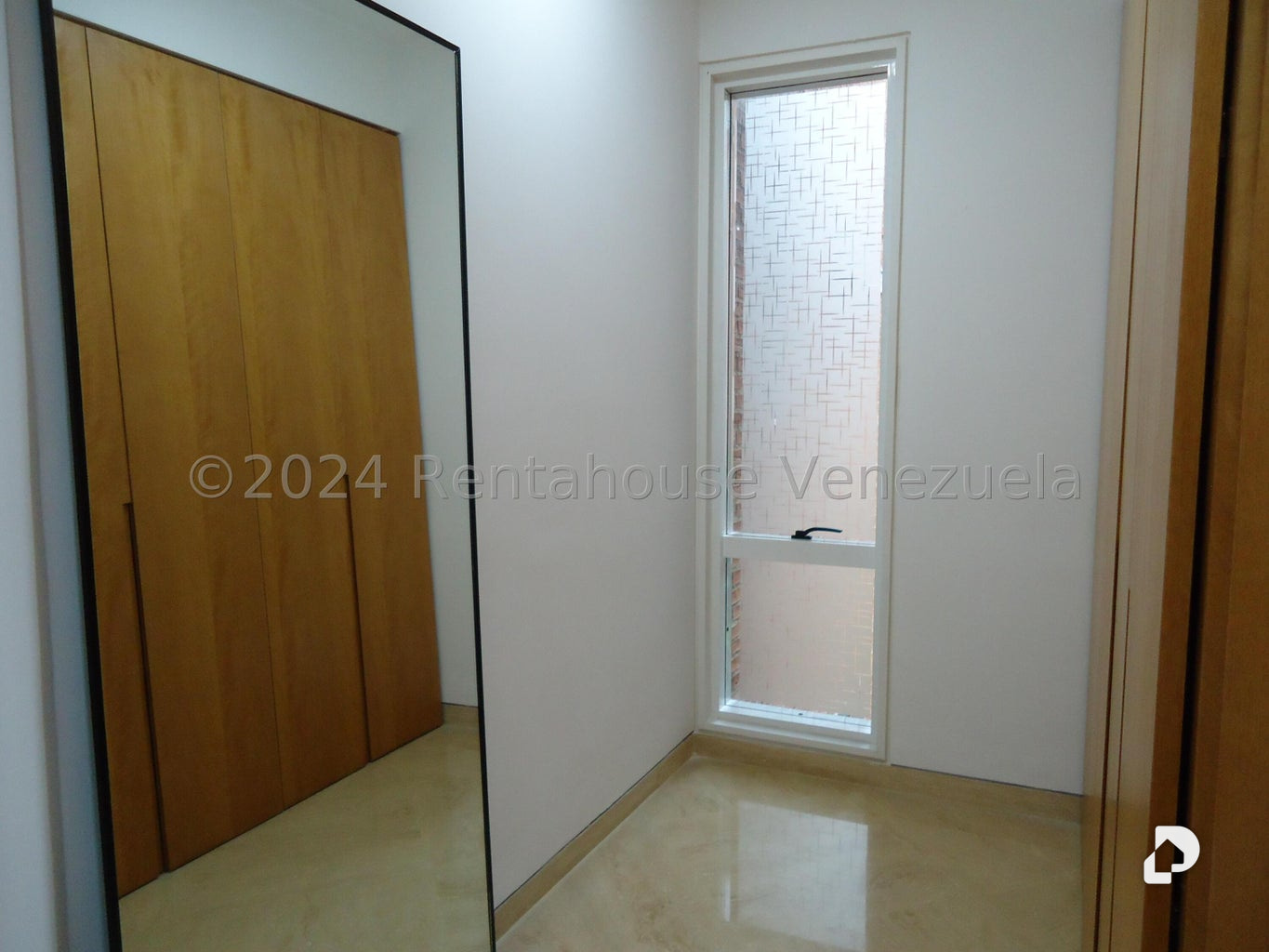 Apartamento en Campo Alegre, Caracas – 16