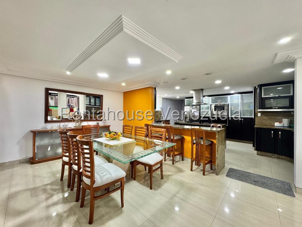 Apartamento en La Urbina, Caracas - 1