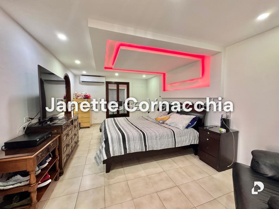 Apartamento en La Urbina, Caracas – 30