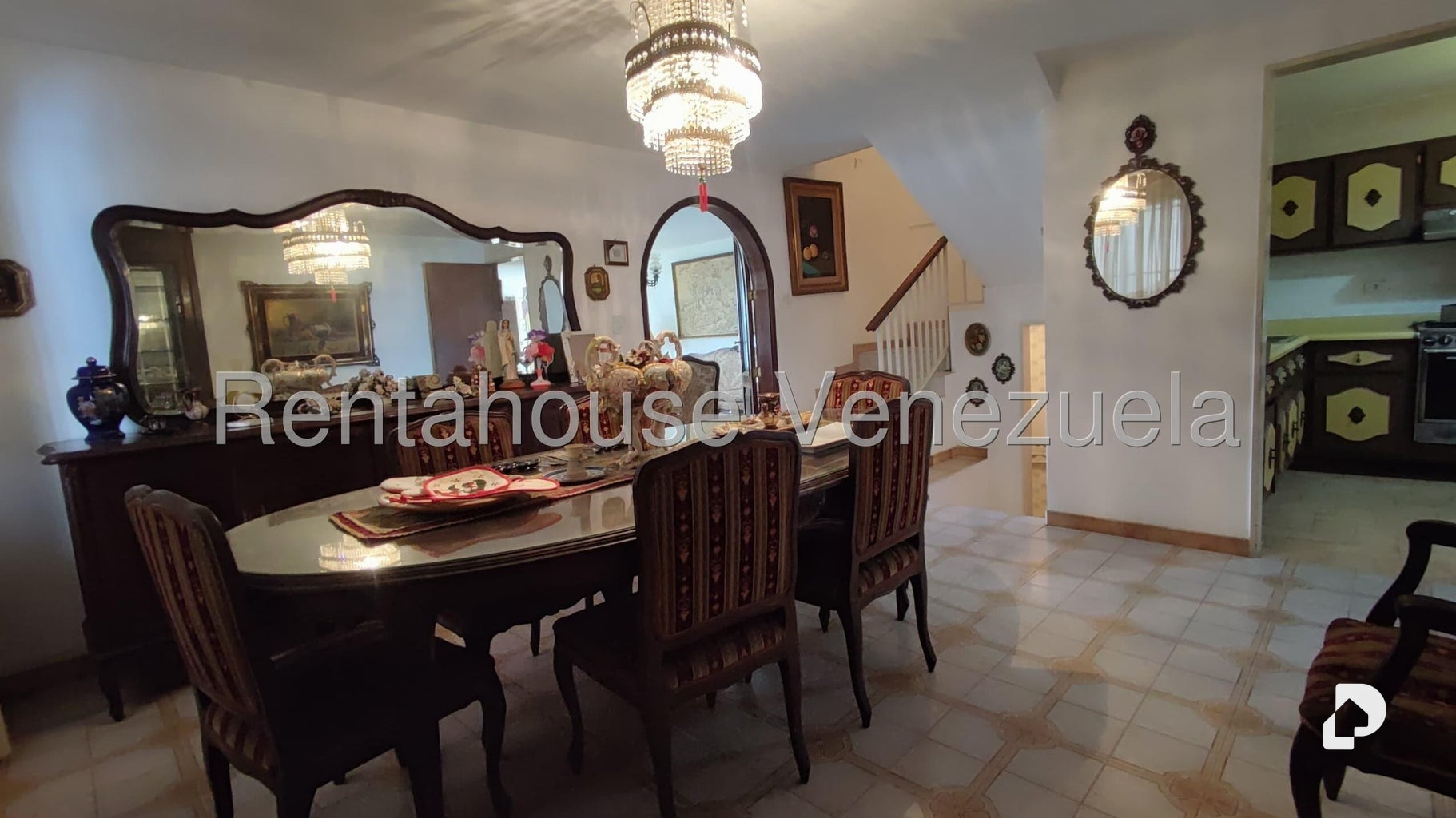 Casa en Alto Prado, Caracas – 11