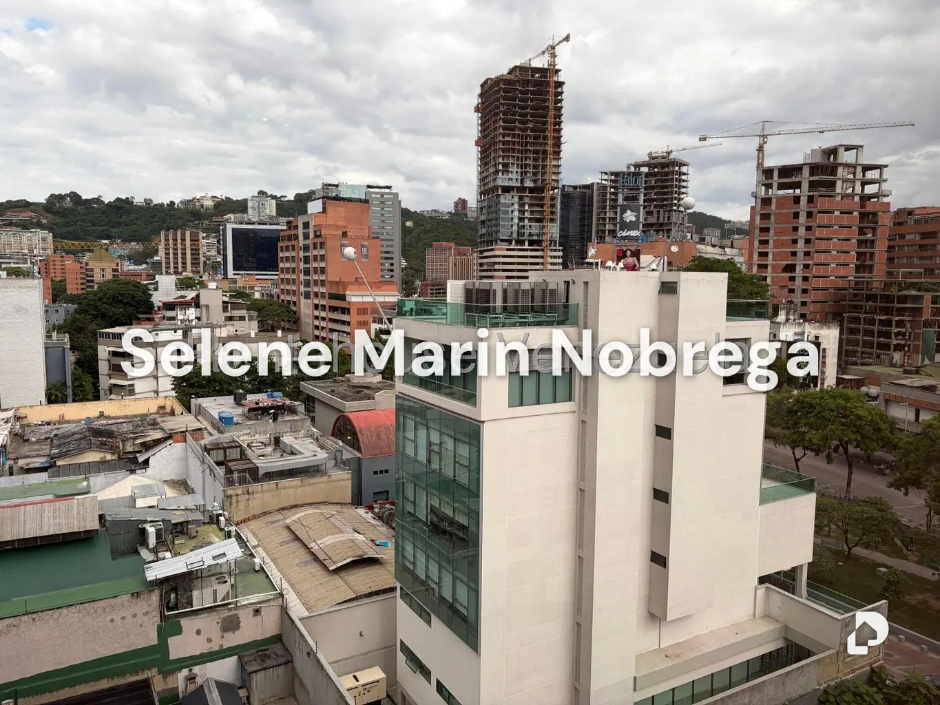 Oficina en Las Mercedes, Caracas – 10