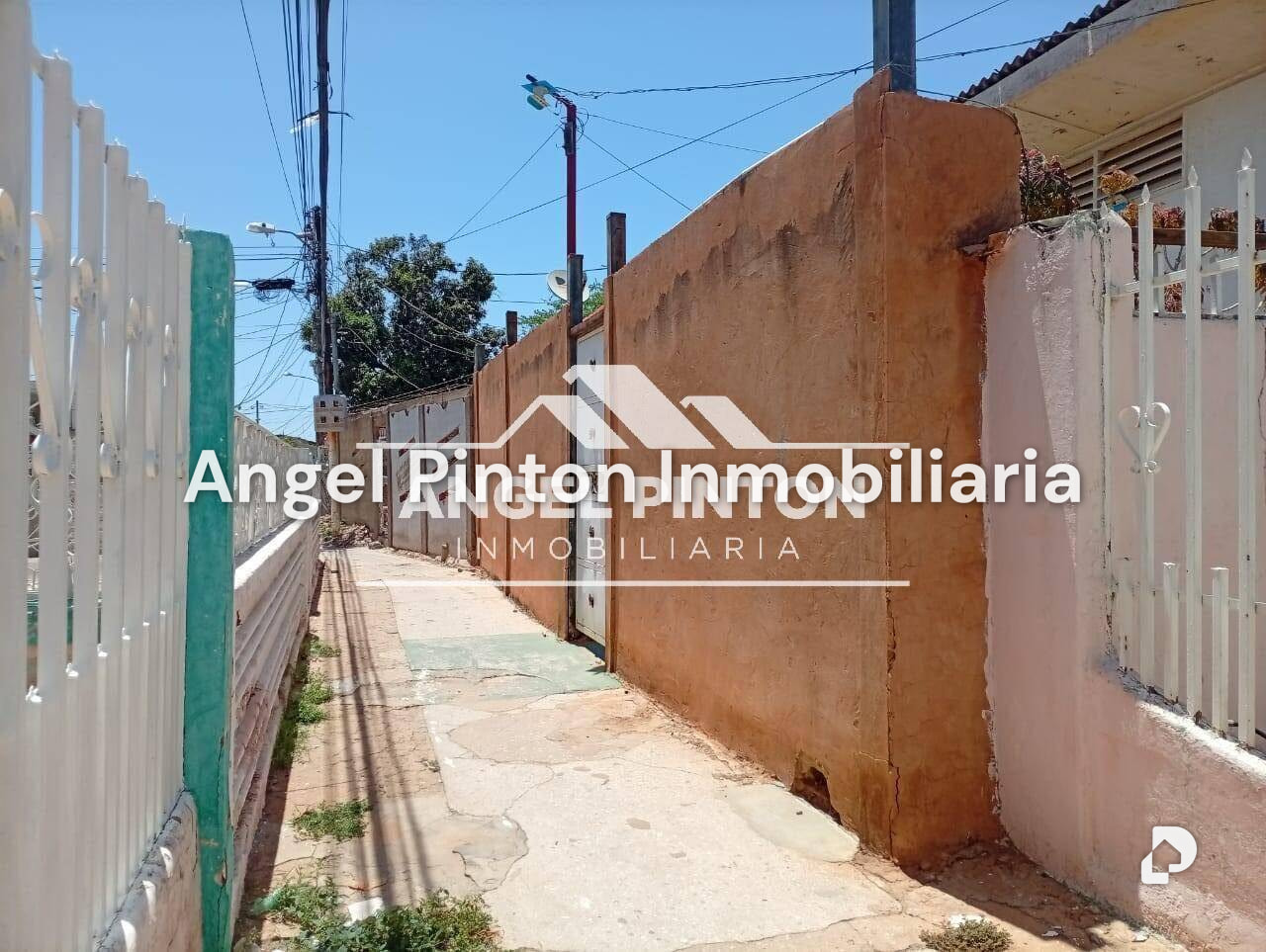 Casa en Avenida Urdaneta, Maracaibo – 2