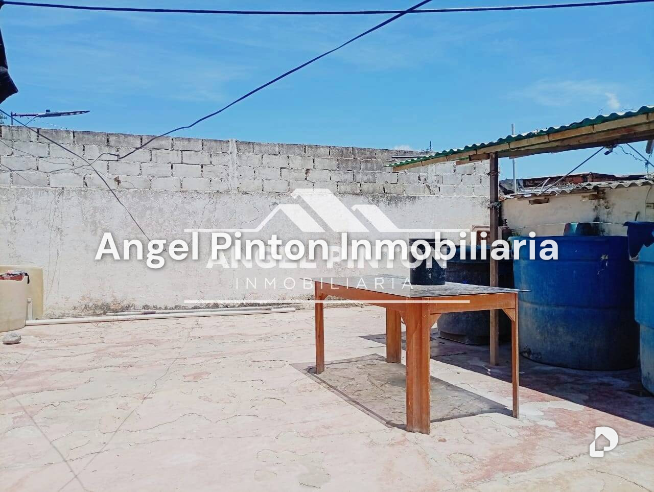 Casa en Avenida Urdaneta, Maracaibo – 11