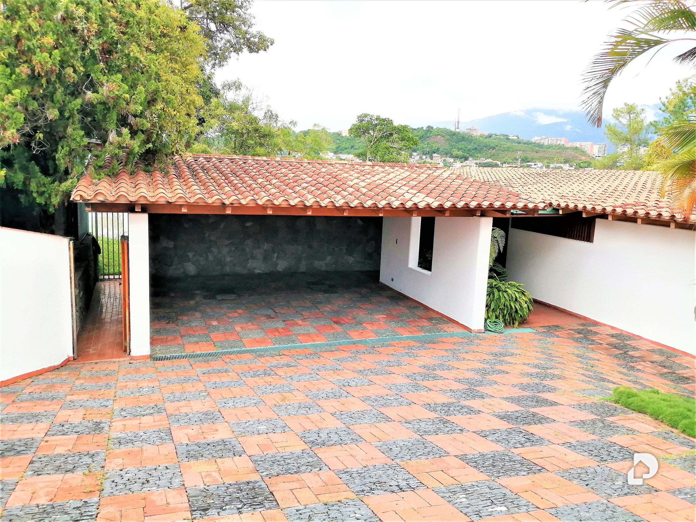 Casa en Cumbres de Curumo, Caracas – 4