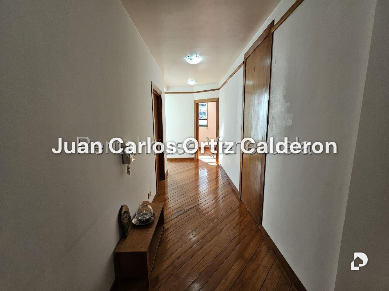 House in Colinas del Tamanaco, Caracas – 29