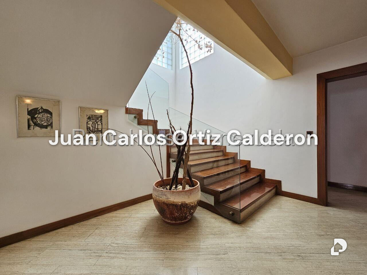 House in Colinas del Tamanaco, Caracas – 22