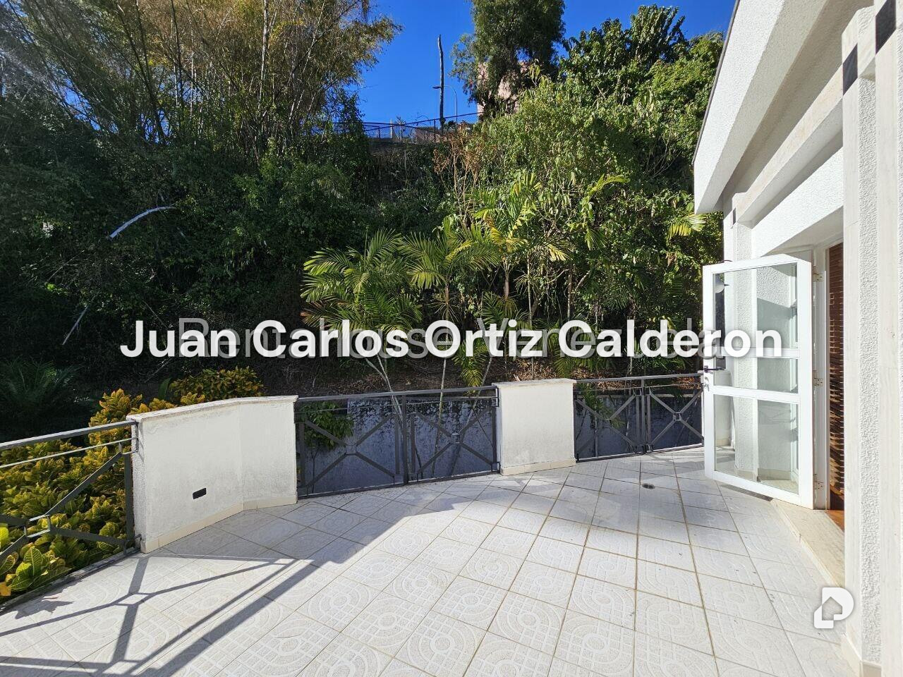 House in Colinas del Tamanaco, Caracas – 28