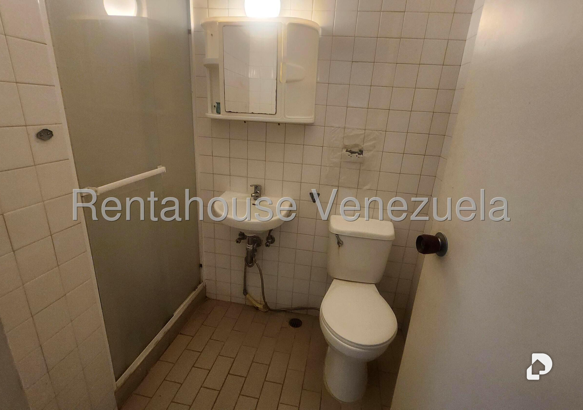 Apartamento en Las Esmeraldas, Caracas – 22