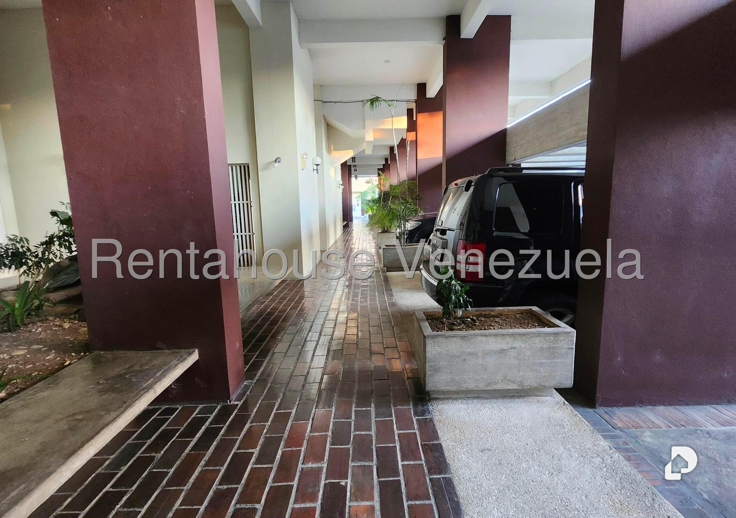 Apartamento en Las Esmeraldas, Caracas – 35