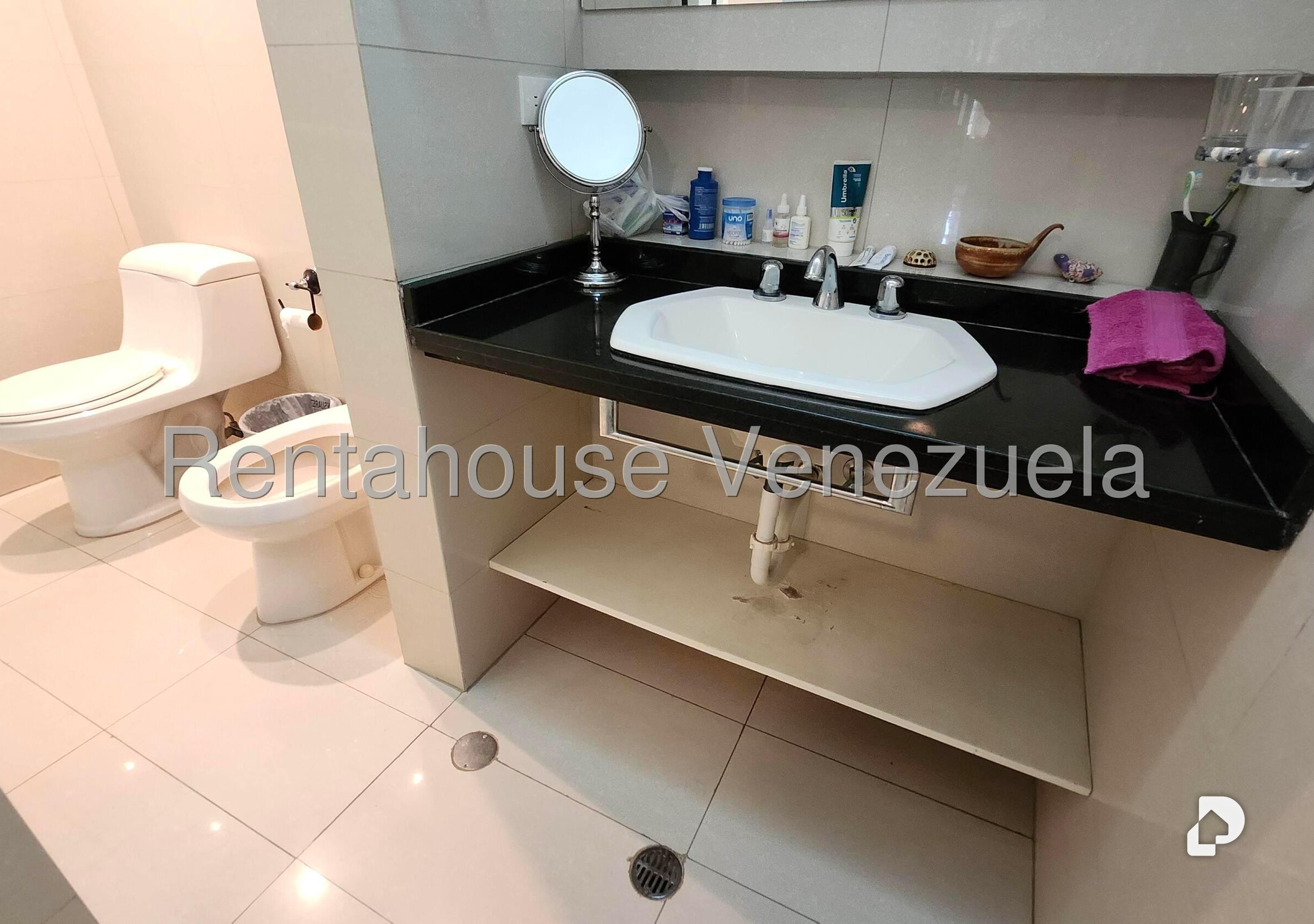 Apartamento en Las Esmeraldas, Caracas – 30