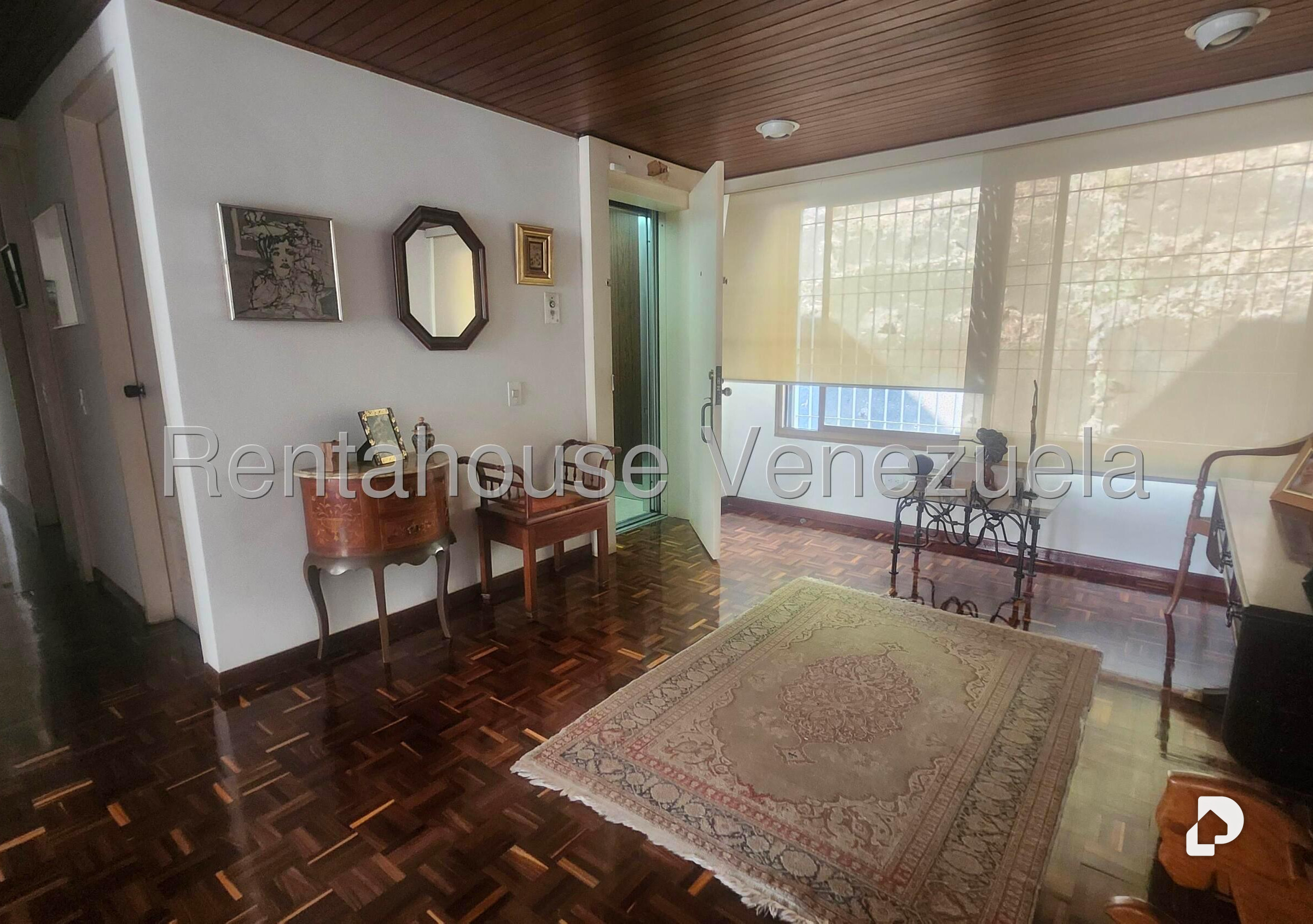 Apartamento en Las Esmeraldas, Caracas – 1