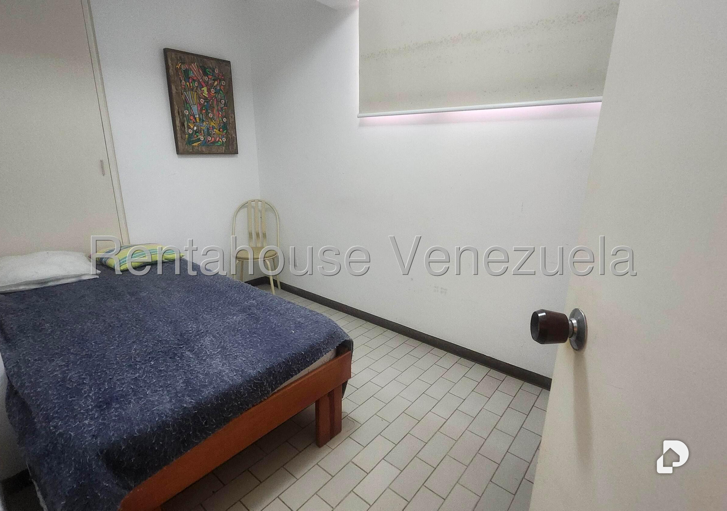 Apartamento en Las Esmeraldas, Caracas – 20