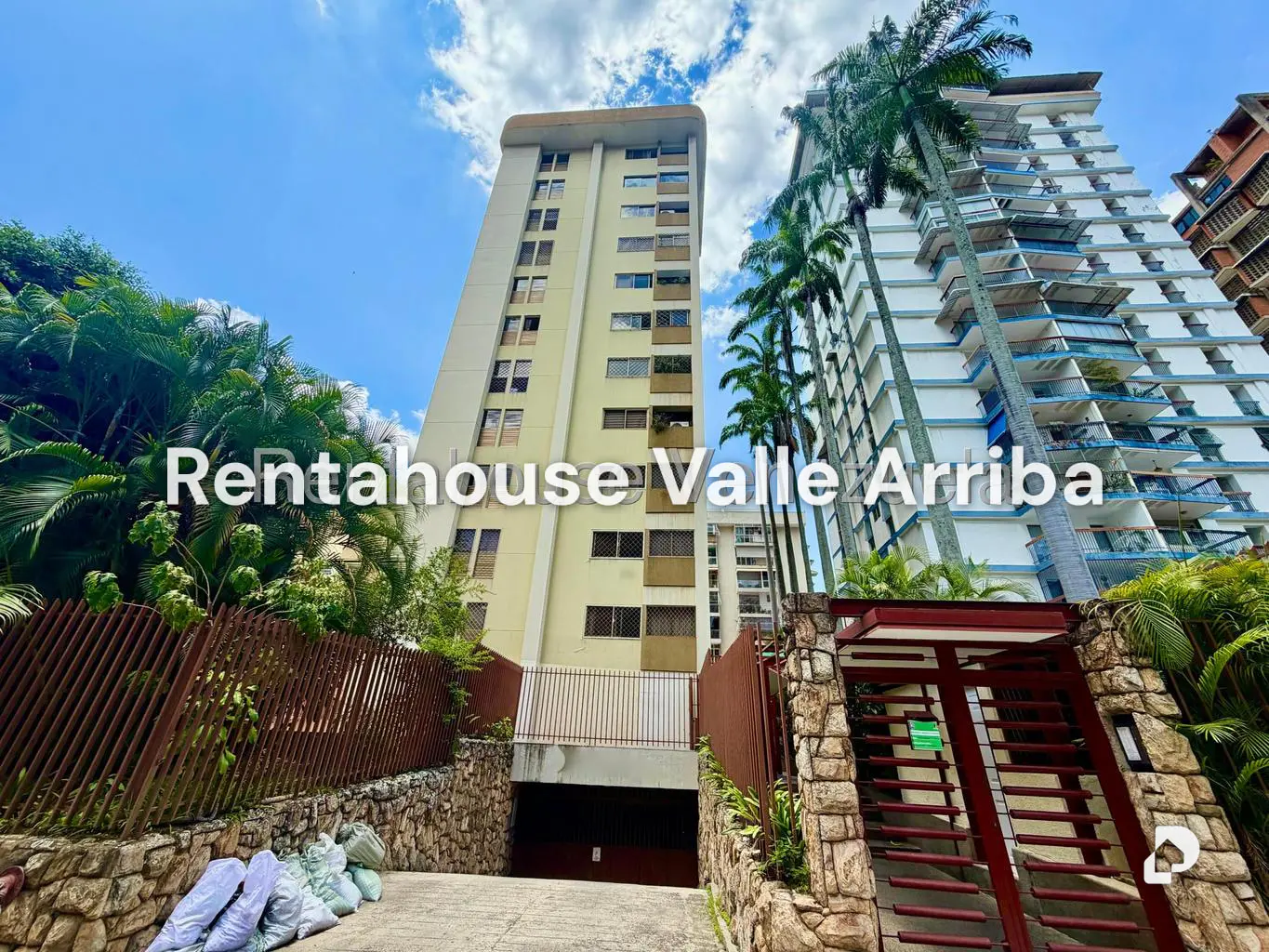 Apartamento en Los Palos Grandes, Caracas – 18