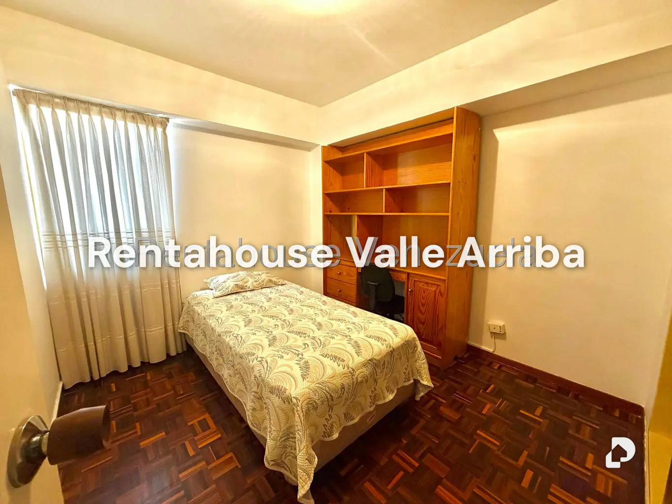 Apartamento en Los Palos Grandes, Caracas – 12