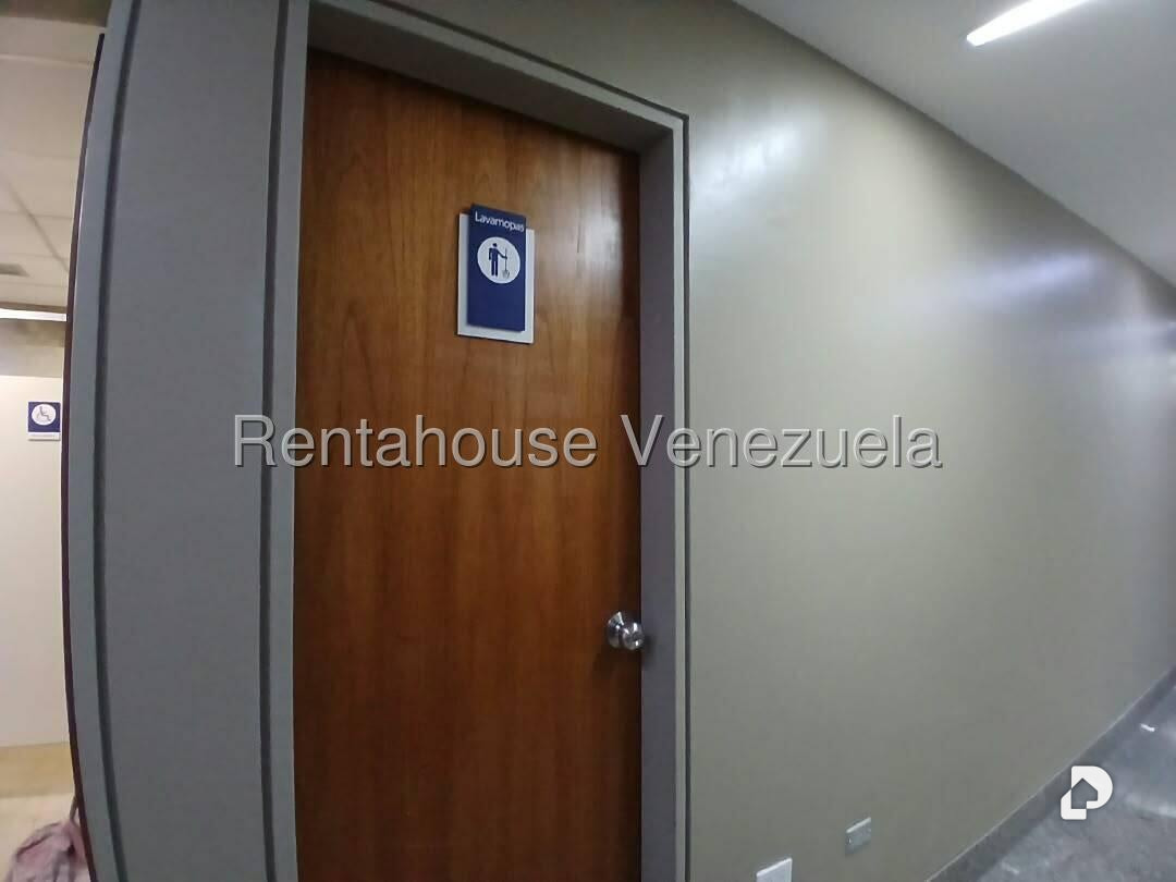 Oficina en Las Mercedes, Caracas – 22