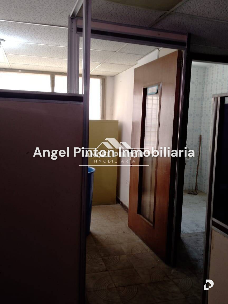 Oficina en Avenida Cecilio Acosta, Maracaibo – 2