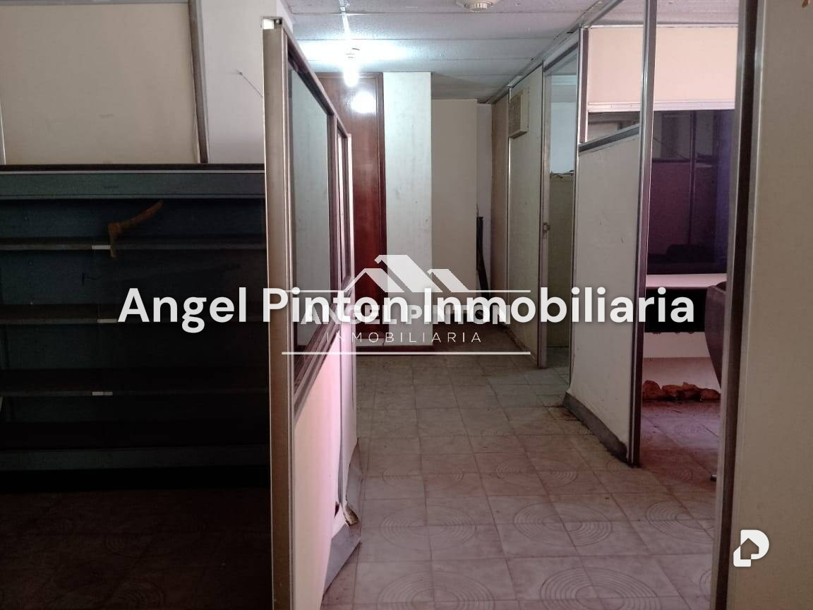 Oficina en Avenida Cecilio Acosta, Maracaibo – 1