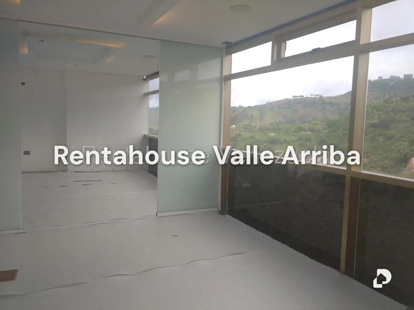 Local comercial en Macaracuay, Caracas – 15