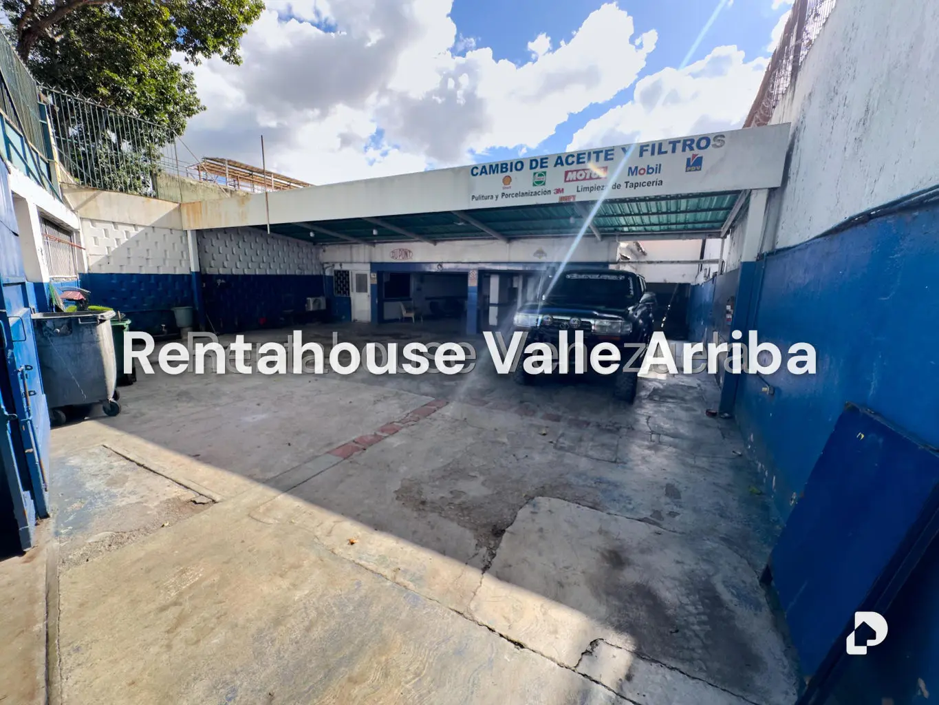 Local comercial en El Bosque, Caracas – 19