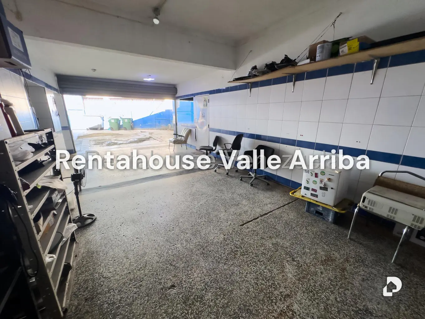 Local comercial en El Bosque, Caracas – 17