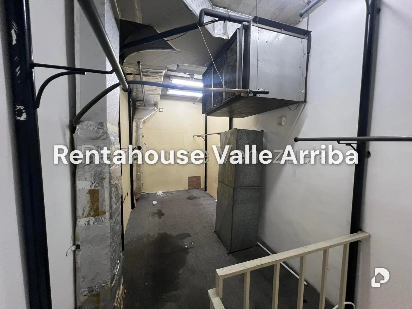 Local comercial en Las Mercedes, Caracas – 12