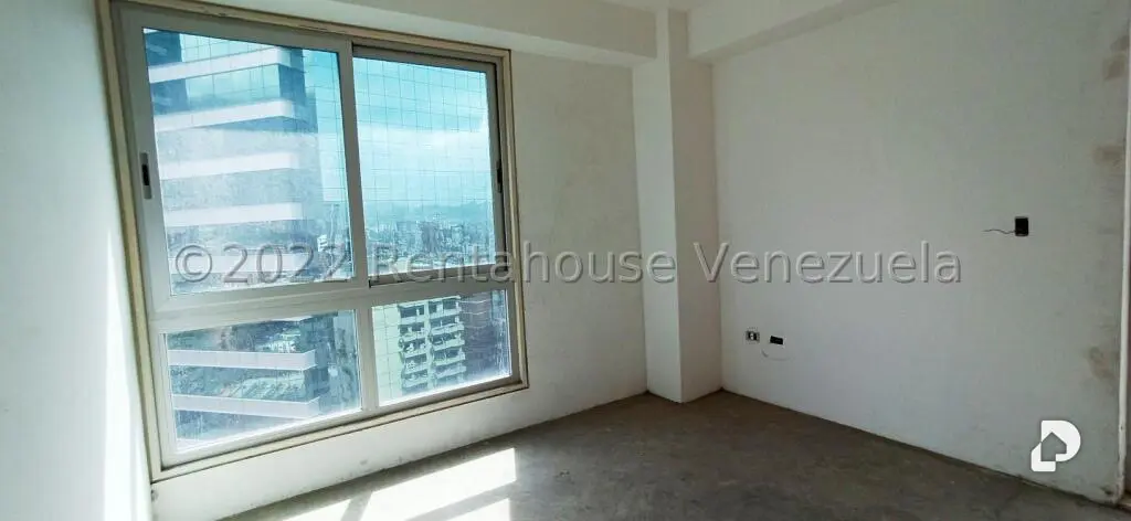Apartamento en Campo Alegre, Caracas – 28