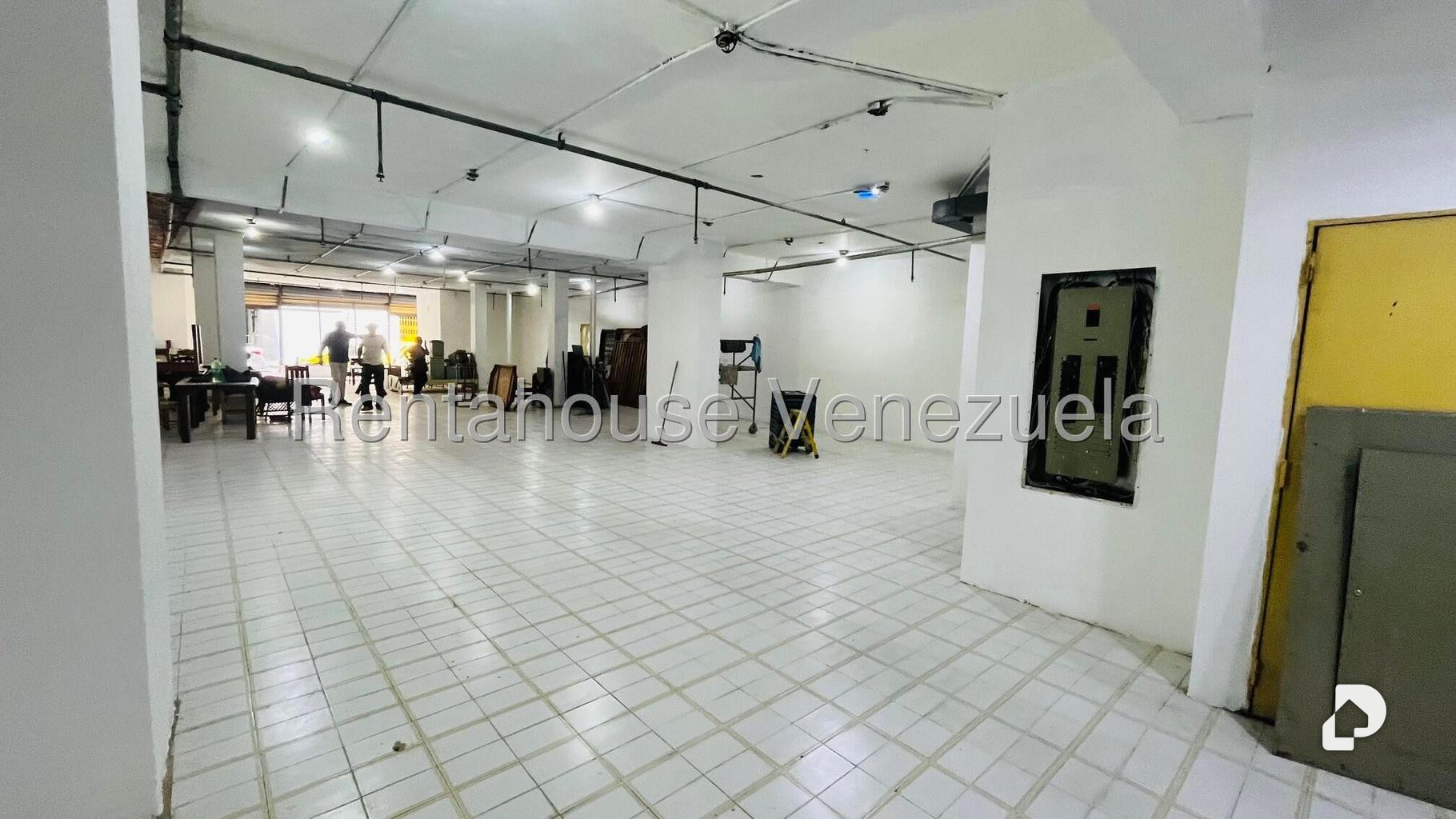 Local comercial en Parroquia La Candelaria, Caracas – 3