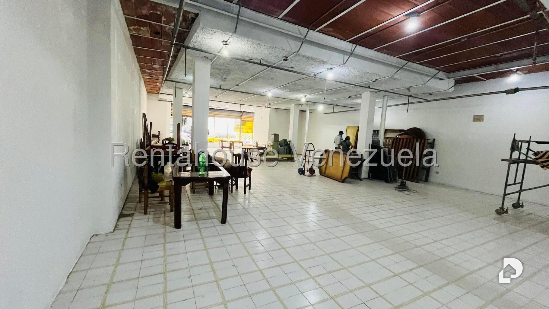Local comercial en Parroquia La Candelaria, Caracas – 4