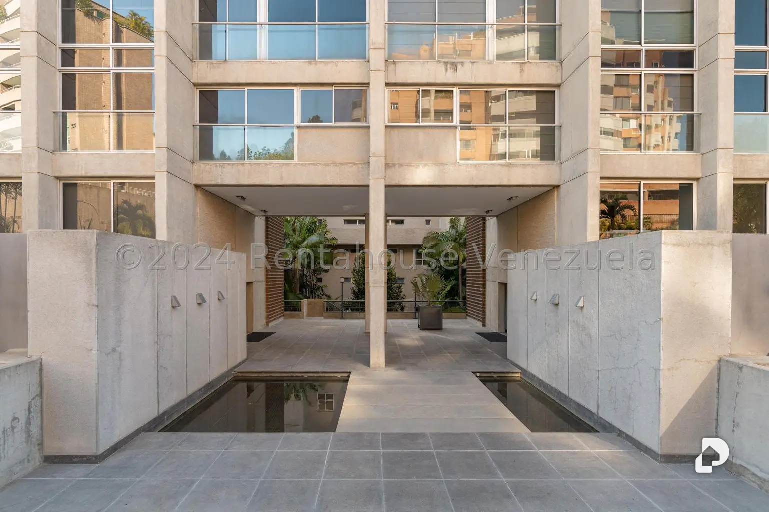 Apartamento en Solar del Hatillo, Caracas – 2