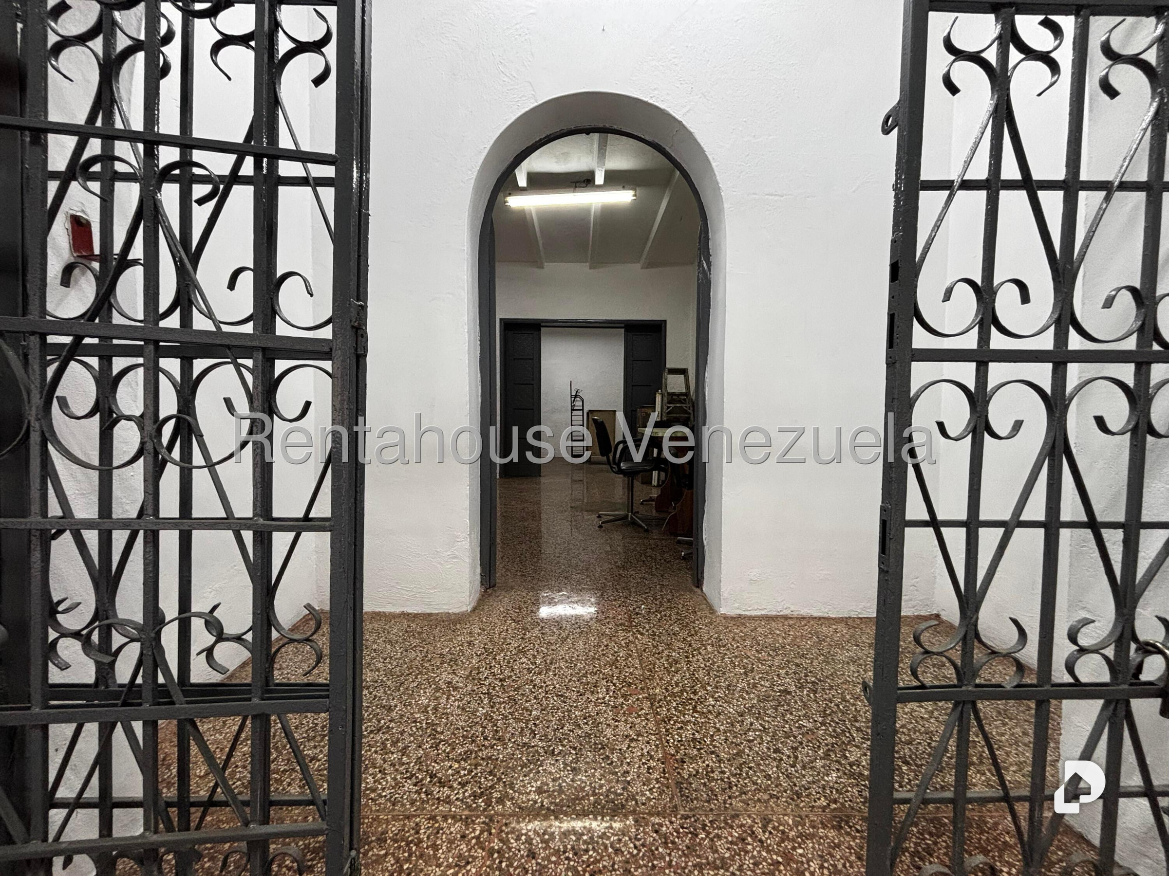 Local comercial en Los Caobos, Caracas – 11