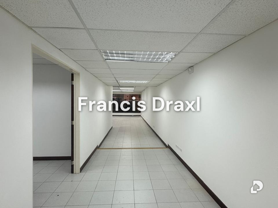 Oficina en Prados del Este, Caracas – 5